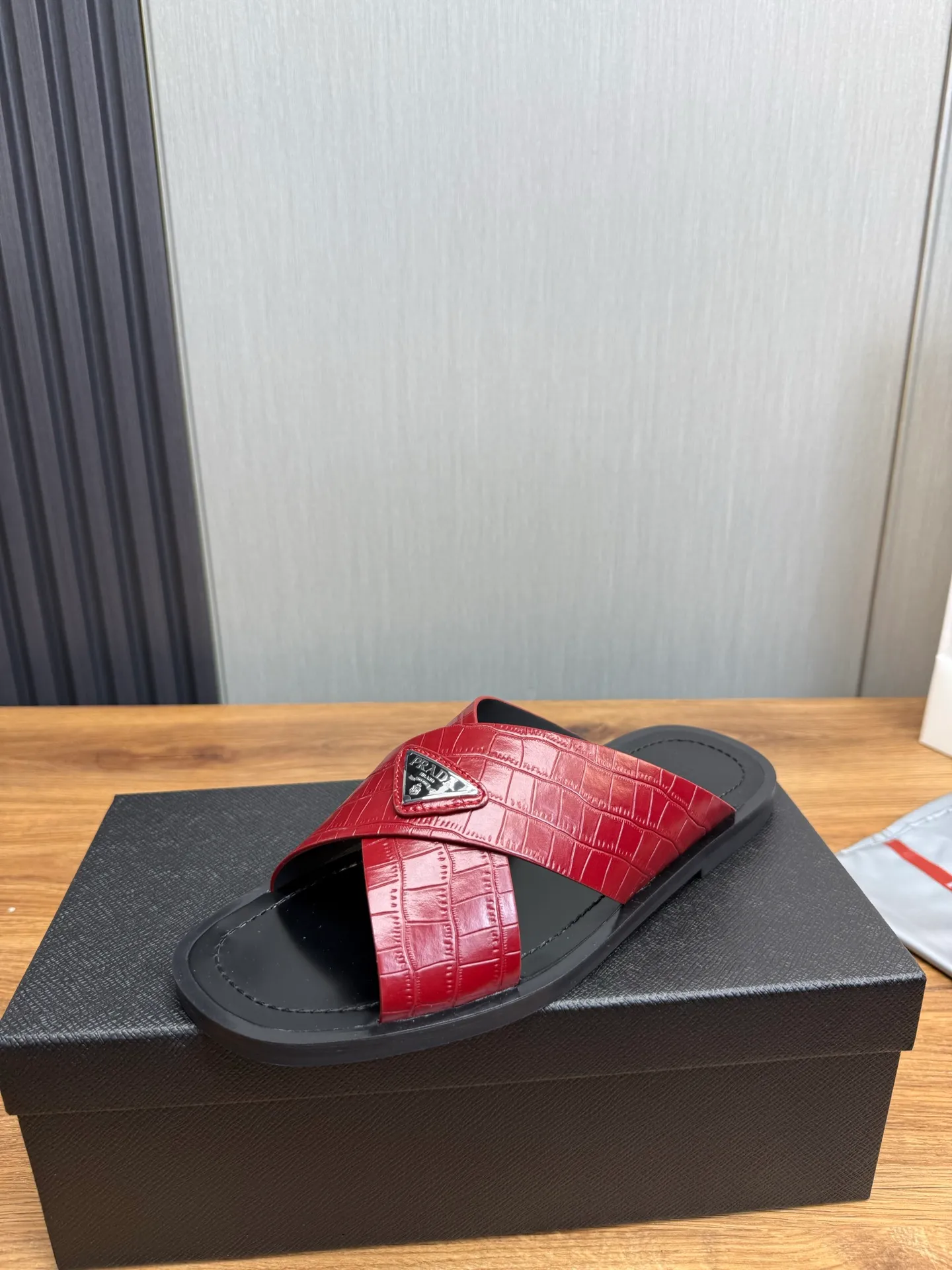 Factory price 340💰 ＰＲＡＤＡPrada - popular men's slippers hot sale 🔥 🩴Official website one to one production 38-45 sizes 45 46 🉑️Customized!